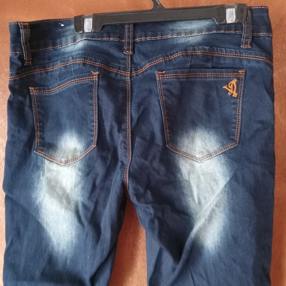 VIP jeans - Picture 4 of 5